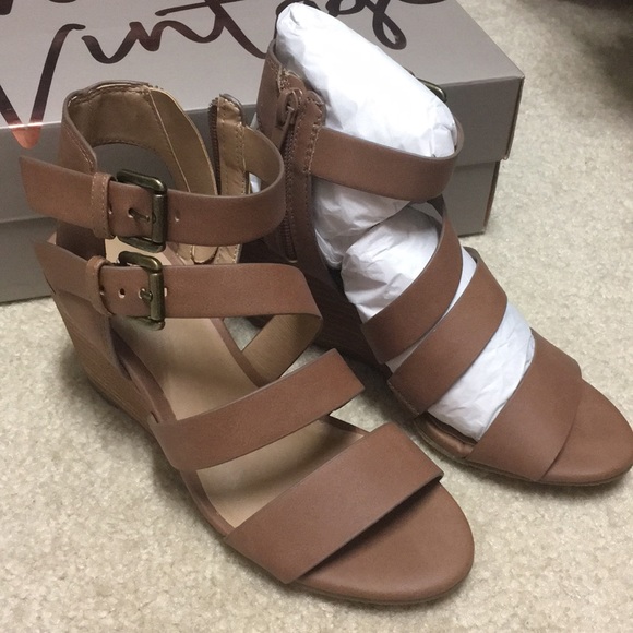 crown vintage carlotta wedge sandal